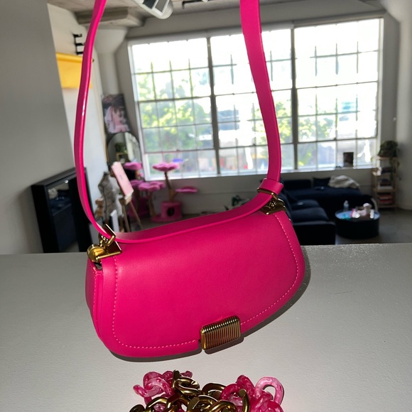 Charles & Keith fuchsia colored leather. This bag is soo coquette! A Statement!! - Picture 3 of 5